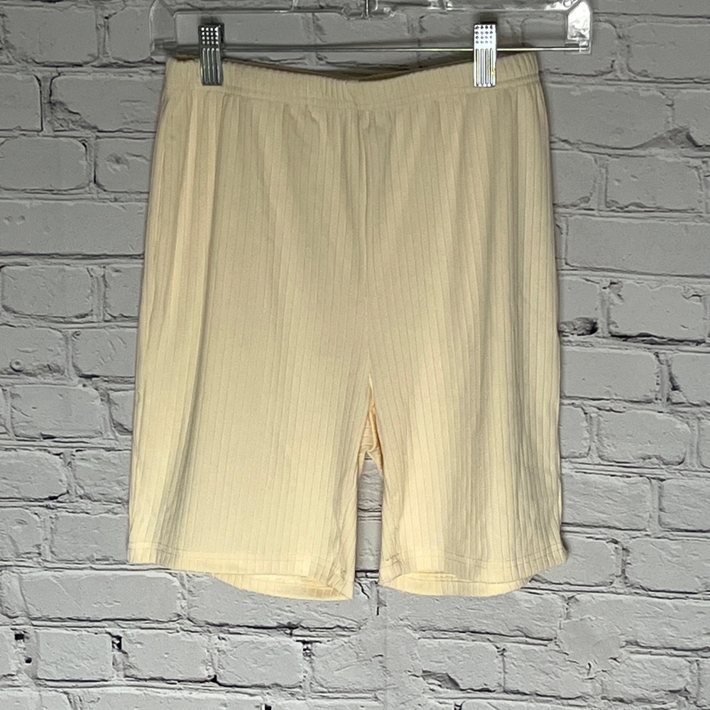 Cream Women's Bike Shorts - Picture 1 of 3